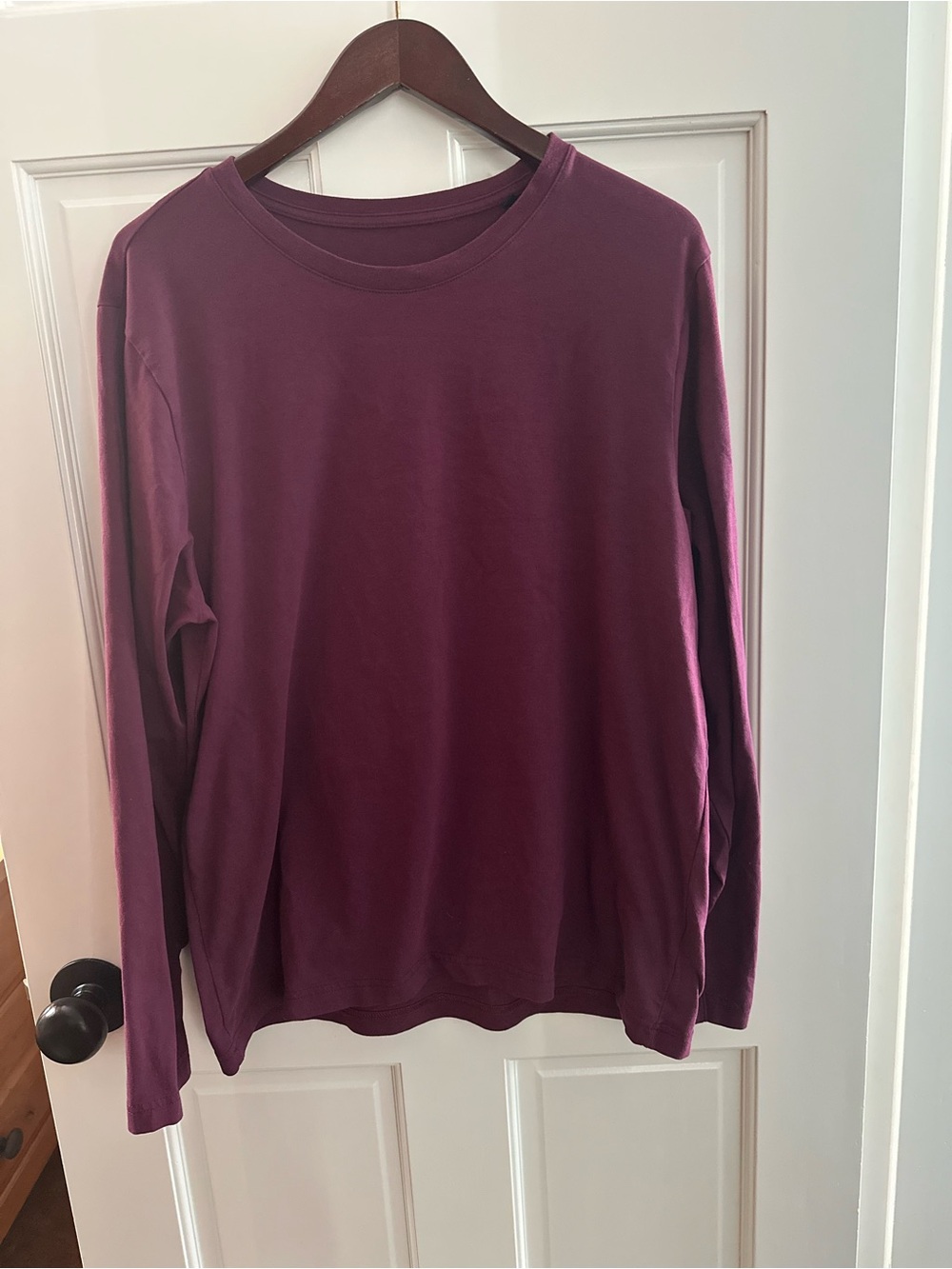 RHONE Men's Long Sleeve Crewneck in Plum